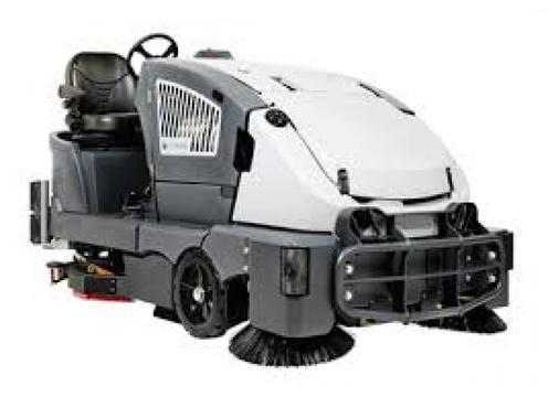gallery image of Nilfisk CS7010 ride on scrubber/Dryer/Sweeper